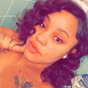 Meet your Posher, Ciara